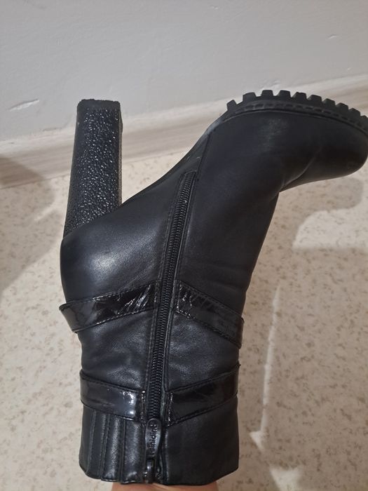 Демисезонные полусапожки