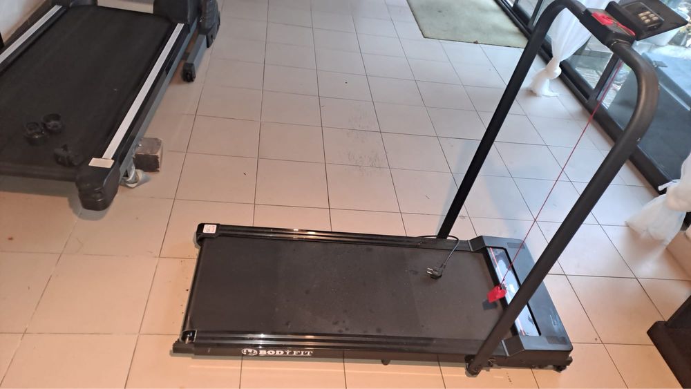 Banda de mers pentru apartament