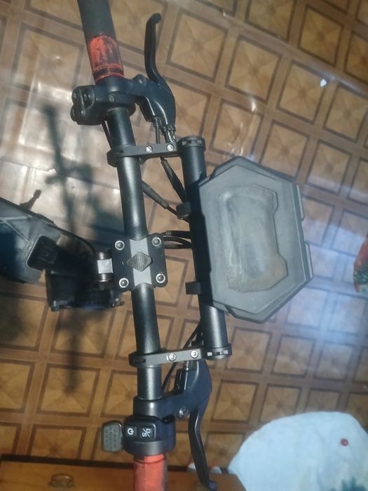 Trotinetă electrică KuKirin G2 Master – FULL BLACK, accesorii incluse