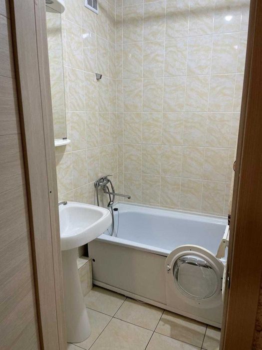 Продам 2 ком кв мкр Алтын Арман