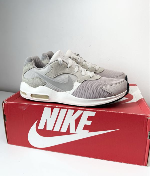Nike Air Max Guile ( 42.5) 27.5см..Маратонки