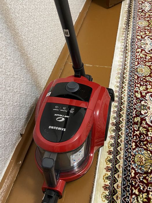 Продам хороший пылесос