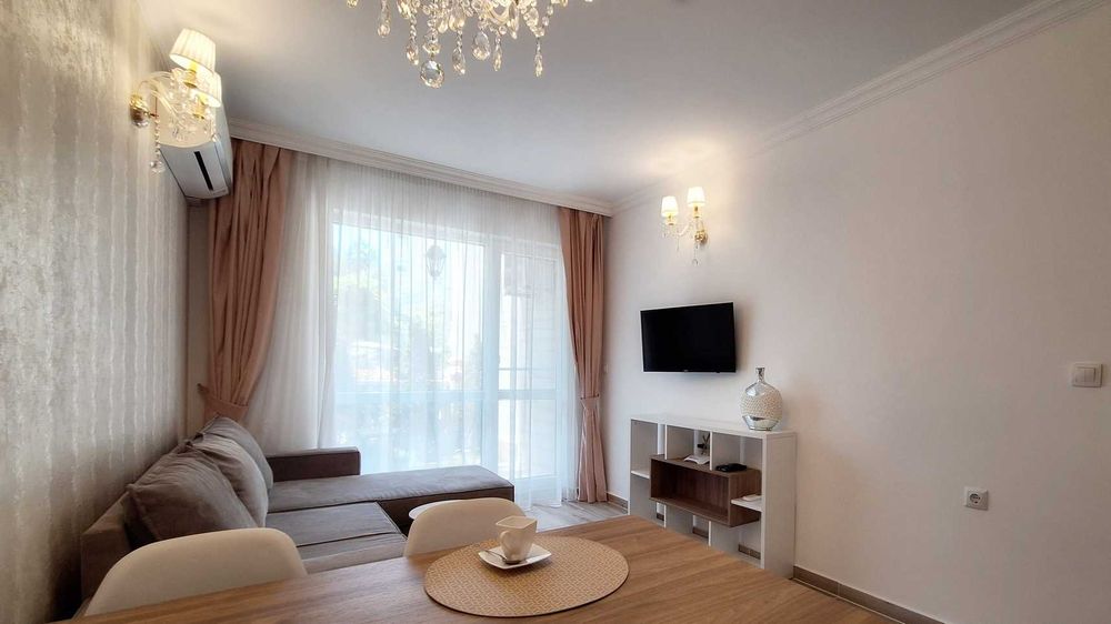 Дава се под наем Двустаен апартамент в к.к. Слънчев бряг - 56 кв.м за 350 € - Снимка #12