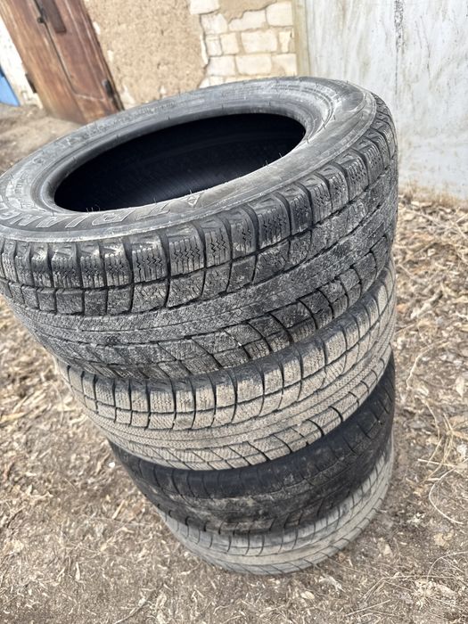 Продам шины липучки р14