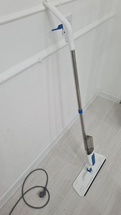 Швабра с опрысквателем