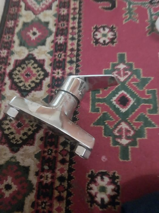 Продам смеситель для душа