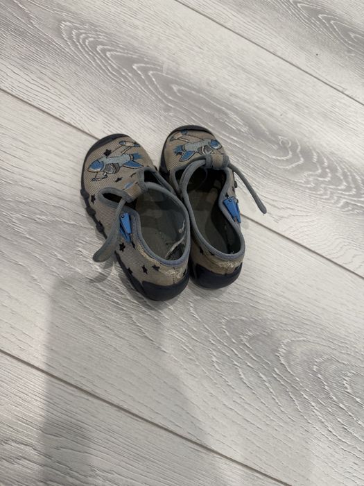 Продам обувь для мальчика