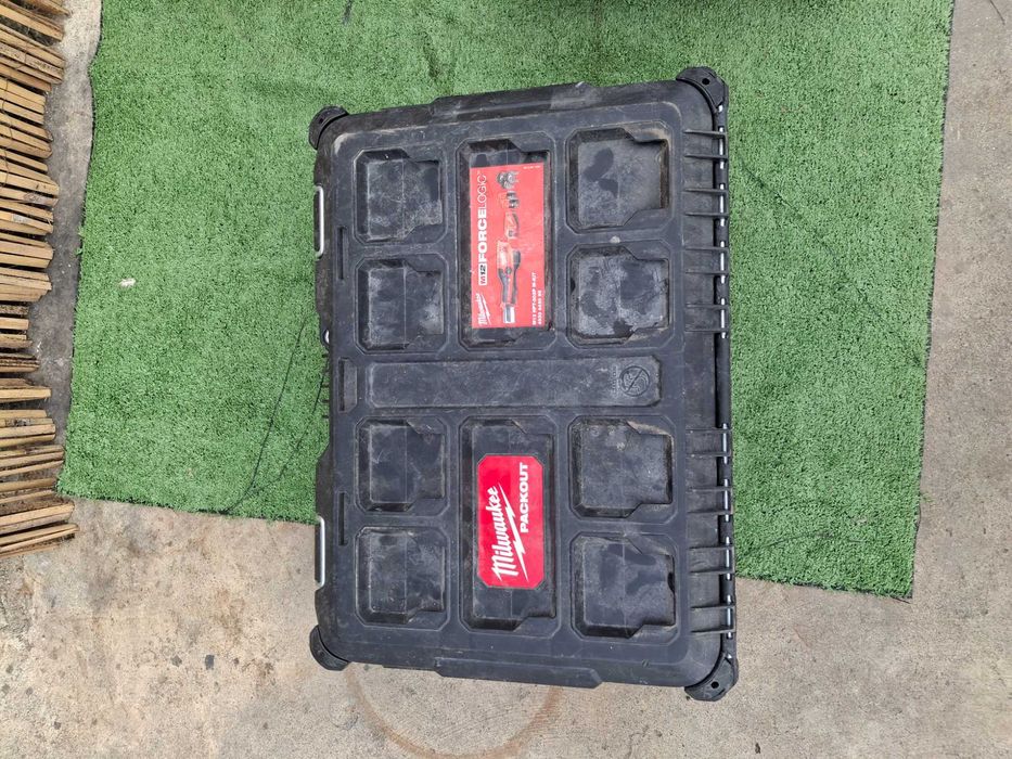 Куфар за инструменти milwaukee