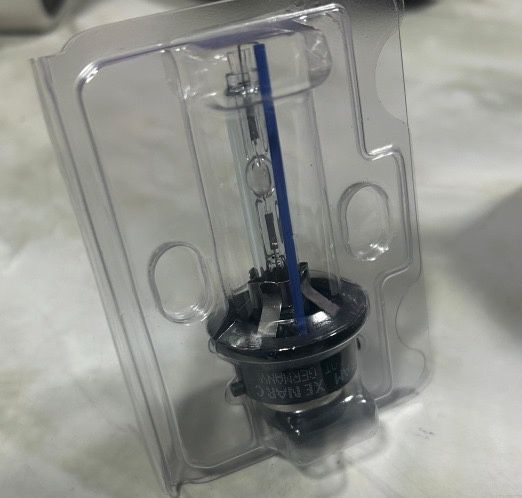 Bec D2S Oram cool blue intense