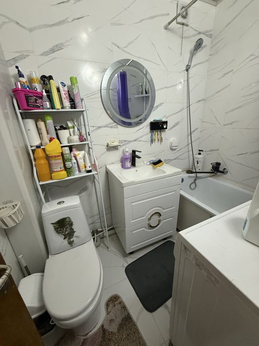 Квартиру продаю срочно 5 мик