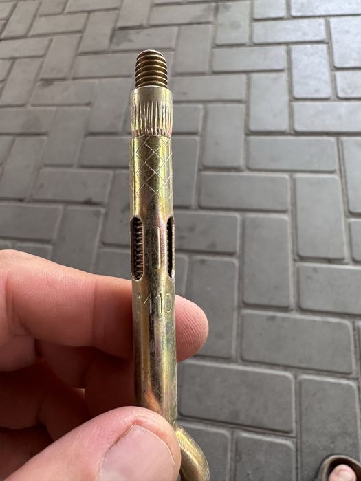 Анкерный болт с петлей М10