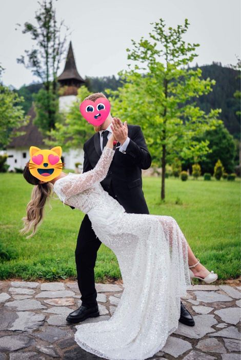 Rochie de mireasa cu aplicații