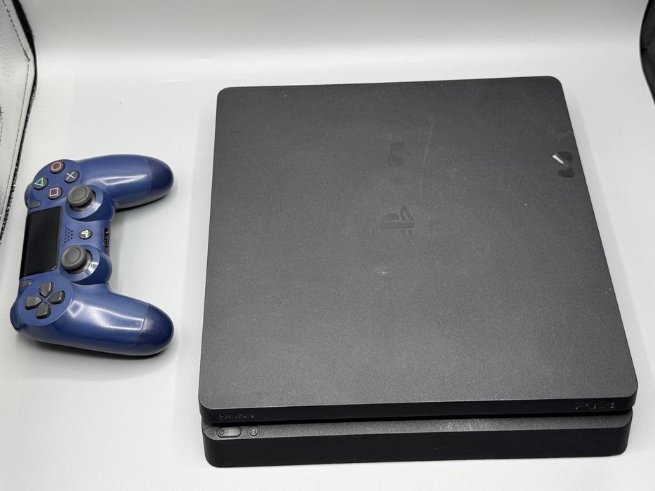 Play Station 4 Maneta