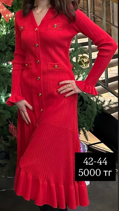 Продам платье 42 размер