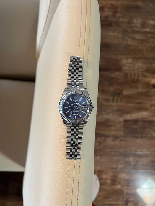 Ceas tip Rolex Sky-Dweller – design premium,cadran albastru,copie 1:1