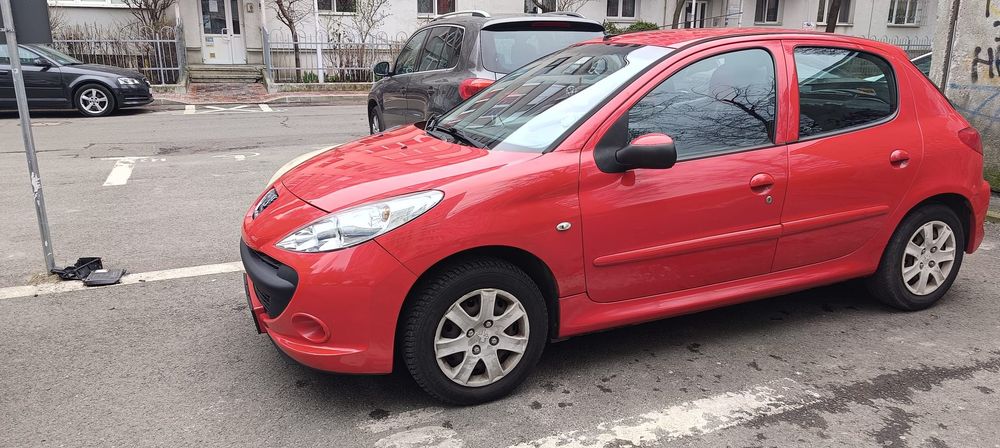 Peugeot 206 Peugeot 206+ (An 2011) – Euro 5 – Stare Excelentă / Ideal Oras