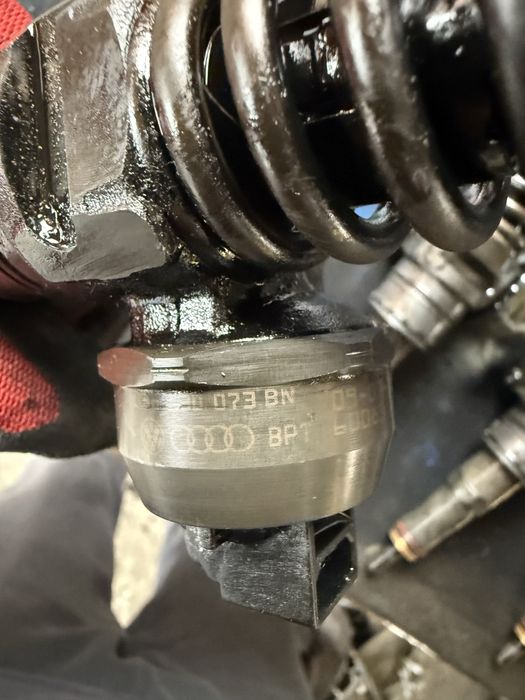 Injector,set injectoare vw,seat,audi,skoda 1.9 tdi\BLS