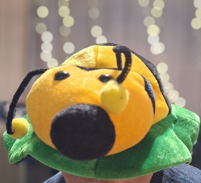 Продам головные праздничные уборы