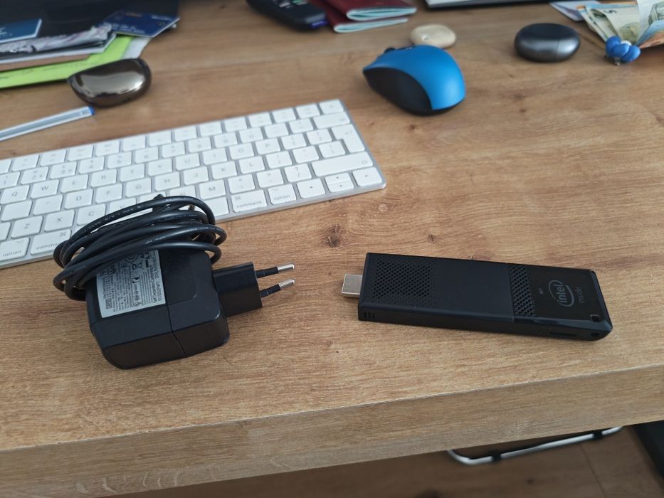 Intel compute stick mini pc