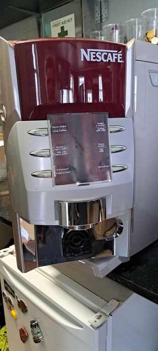Кафе-автомат Нескафе