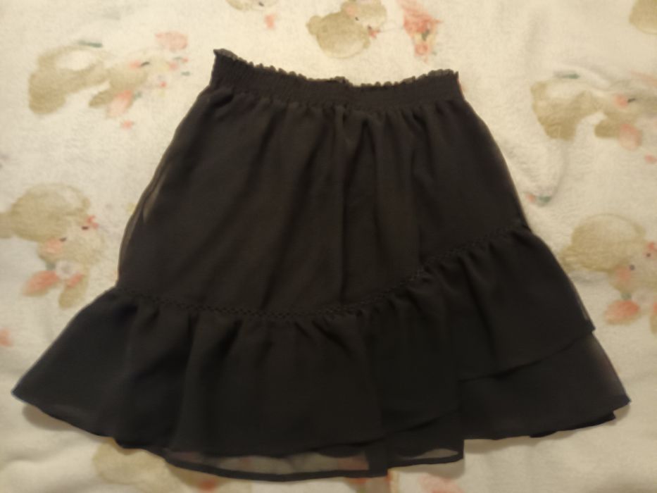 Fusta Reserved neagra