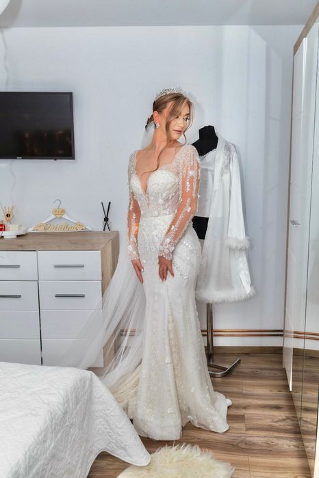 Vând rochie de mireasă