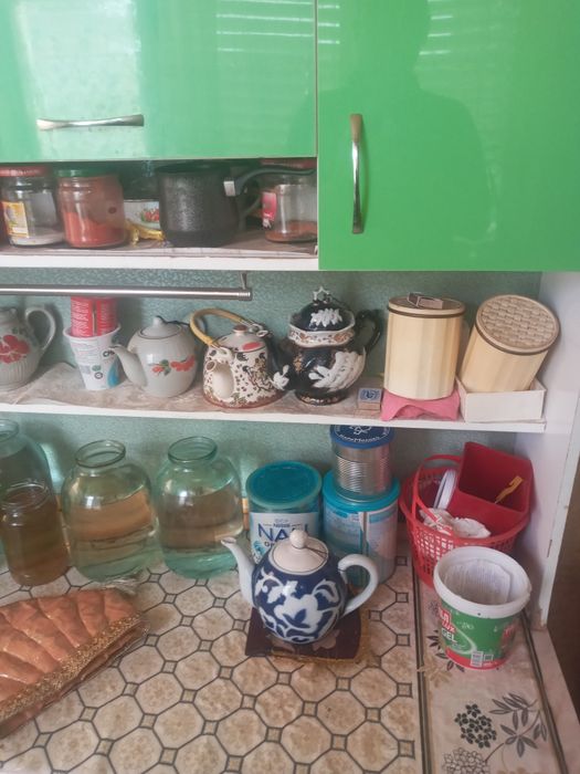 Продаётся куханый гарнитур 2 метра ,за 1млн 400 тыс сум.