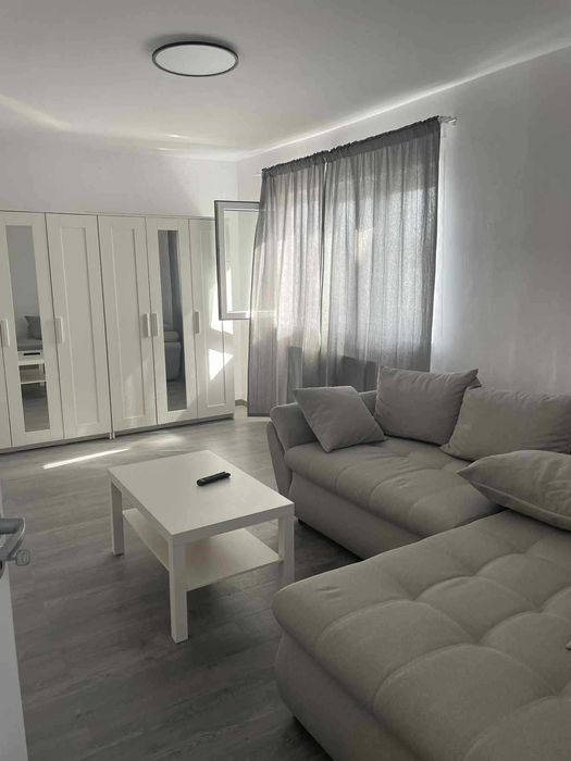 Inchiriez apartament decomandat in Sibiu Terezian
