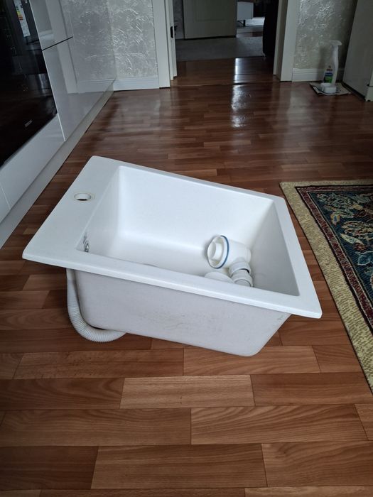 Продам моику на кухню