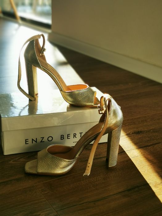 Sandale elegante
