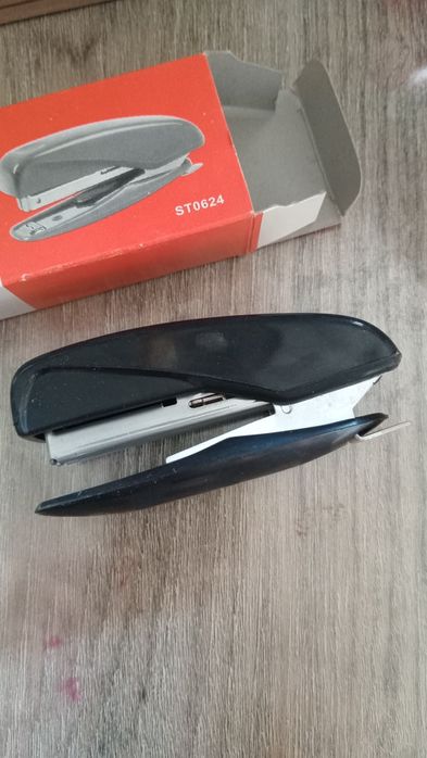 Продам новые канцелярские товары.