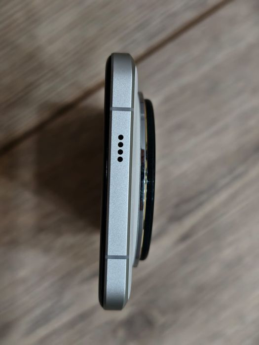 Срочно продам xiaomi 14 ultra