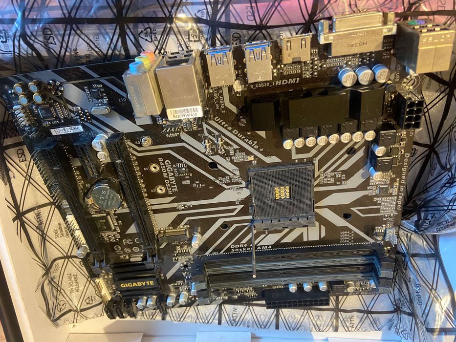 Gigabyte AMD B450M