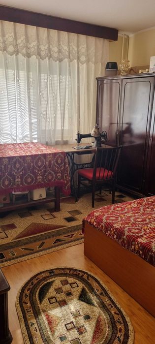 Vanzare apartament 3 camere Alexandria