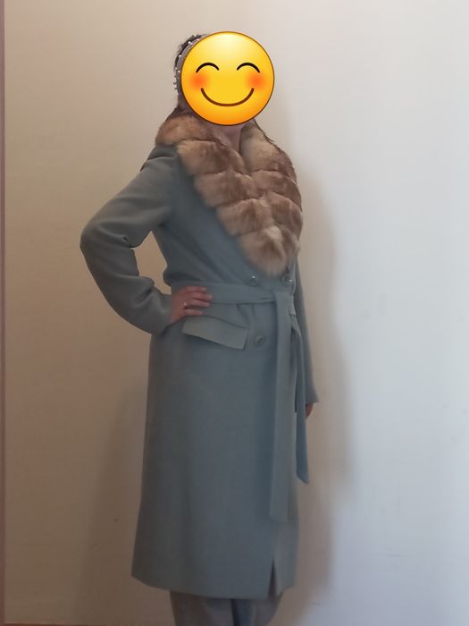 Пальто сатылады киілмеген