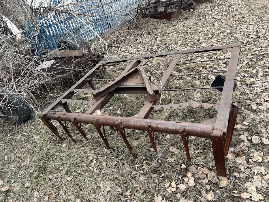 Продам трактор т16