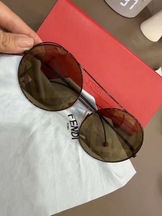 Продам очки FENDI