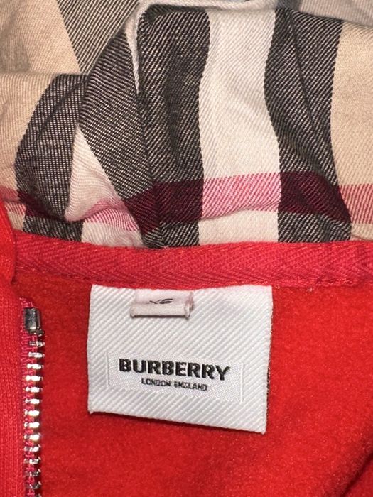 Кофта барбери красная