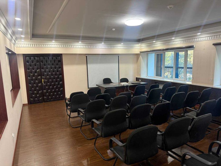 Сдается просторный офис 110 м² в центре города