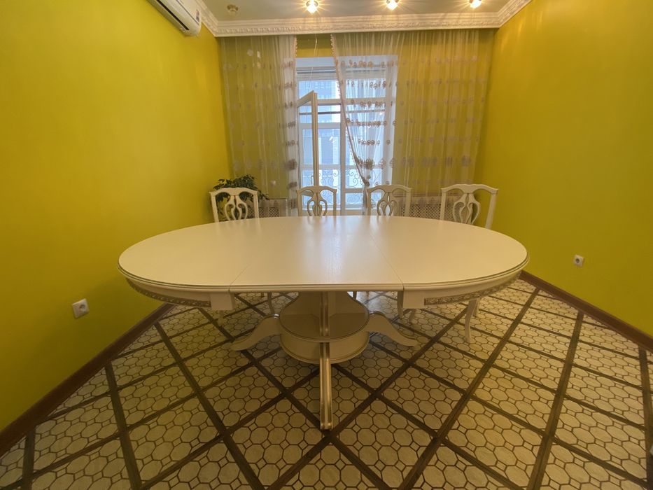 Продам стол для кухни (раздвижной)