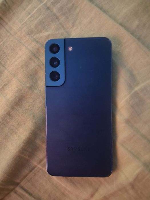 Samsung s22+ 256