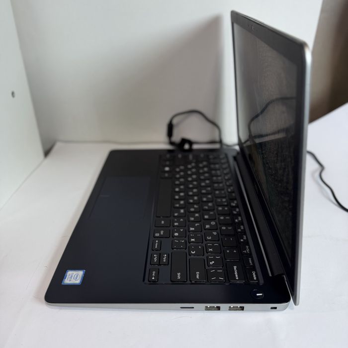 Ноутбук Dell Vistro 5370