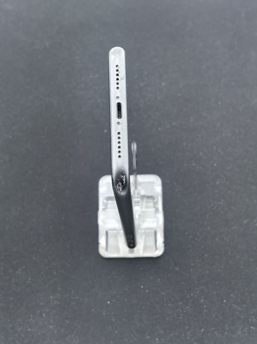 Apple iPhone 11 64 GB ID-tax263