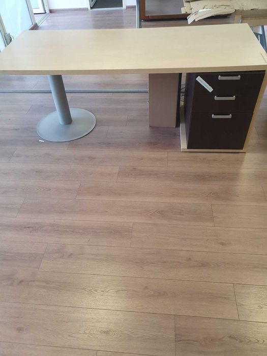 Vand Mobilier de Birou