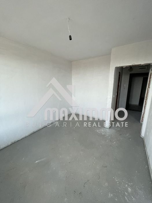 Продава се Двустаен апартамент в Варна, Възраждане 1 - 69 кв.м за 1724 €/кв.м - Снимка #5