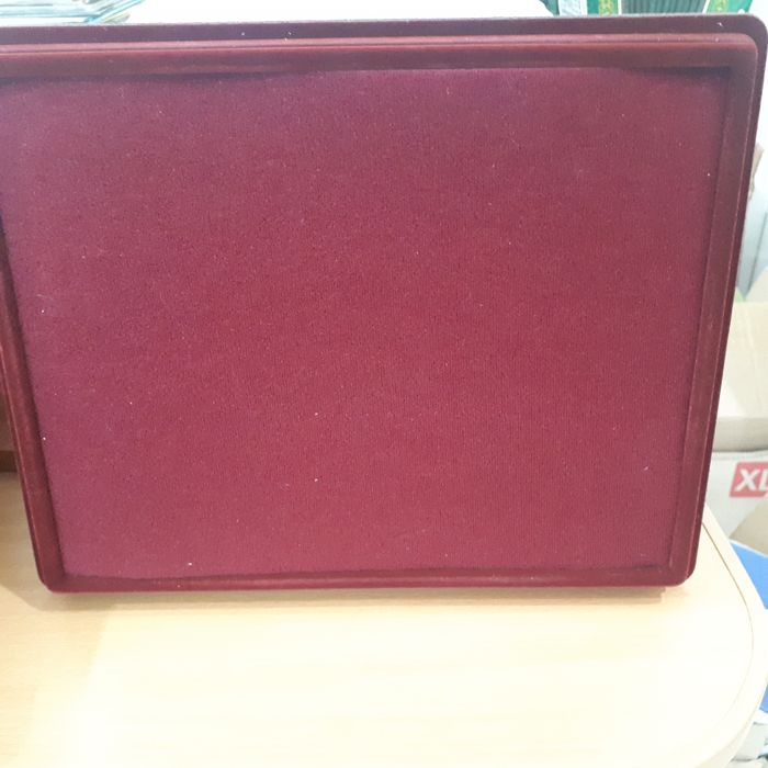 Планшеты под значки,монеты .