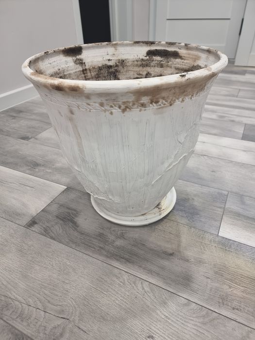 Продам горшок для цветов