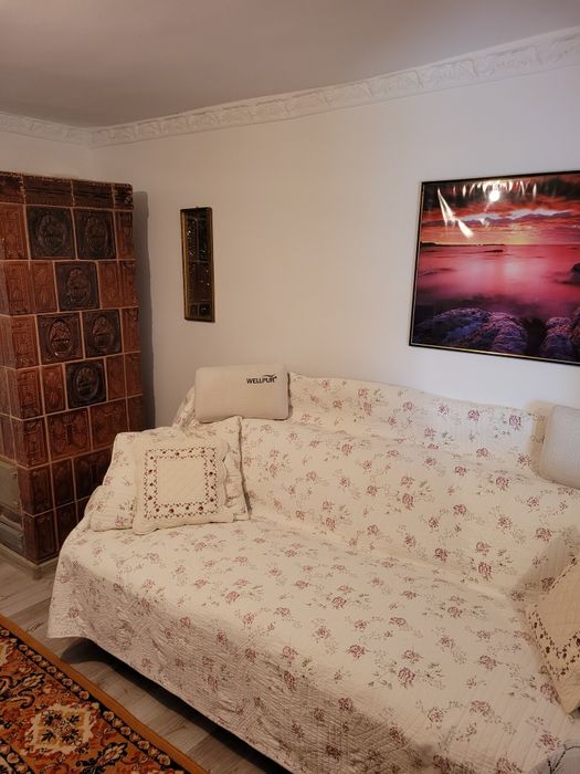 Vând casa com Comana