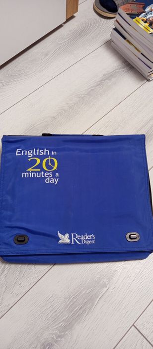 Mapa cd și carte limba engleza