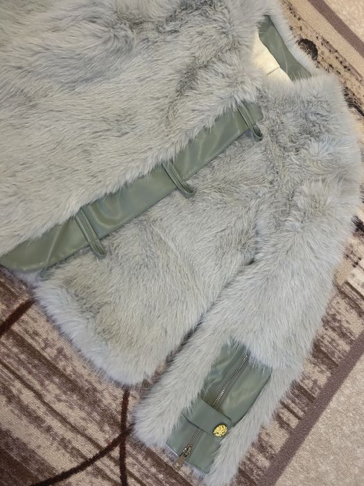 пухено яке светло зелено